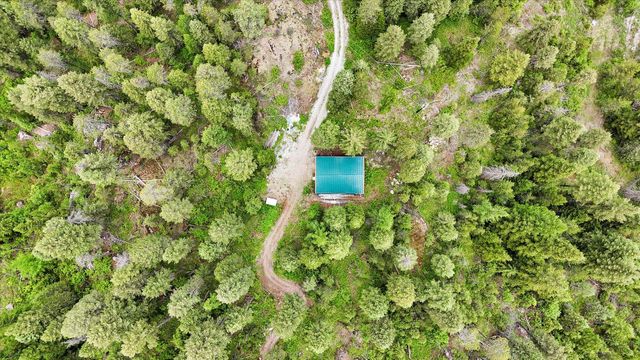 761 Granite Rd, Newport, WA 99156