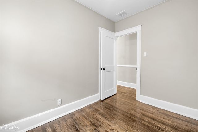 866 Nottingham Road 2S, Grosse Pointe Park, MI 48230