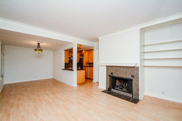 2829 Timmons Ln 161, Houston, TX 77027