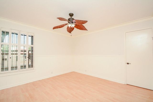 2829 Timmons Ln 161, Houston, TX 77027