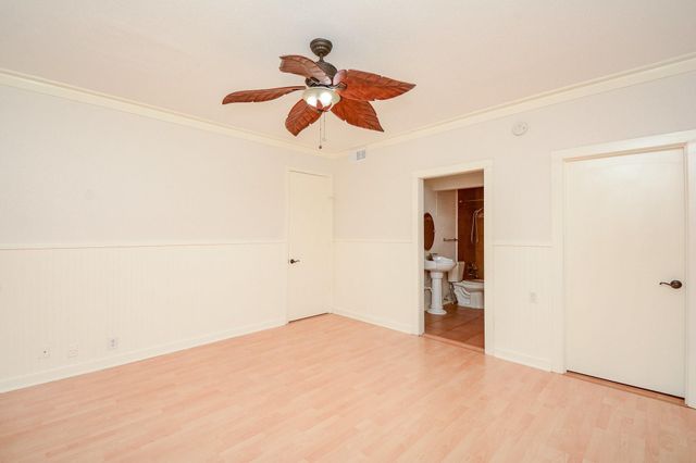 2829 Timmons Ln 161, Houston, TX 77027