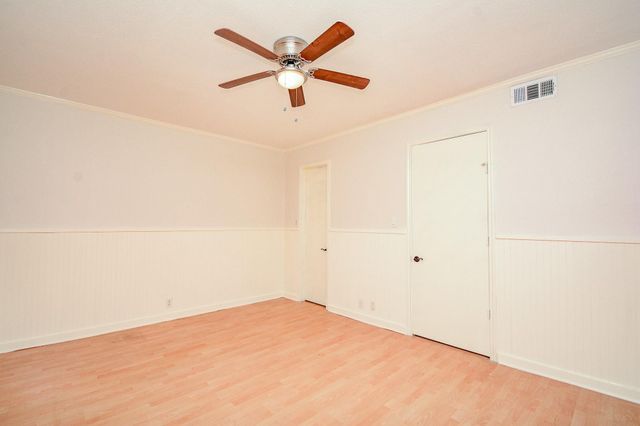 2829 Timmons Ln 161, Houston, TX 77027