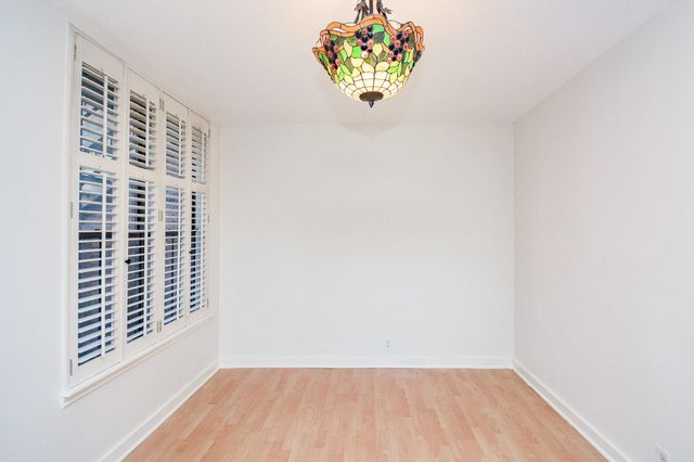2829 Timmons Ln 161, Houston, TX 77027
