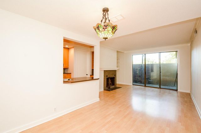 2829 Timmons Ln 161, Houston, TX 77027