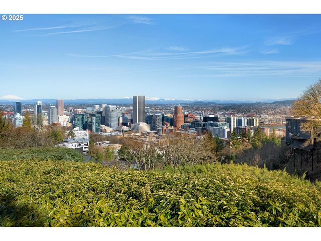 1205 Sw MYRTLE Dr, Portland, OR 97201