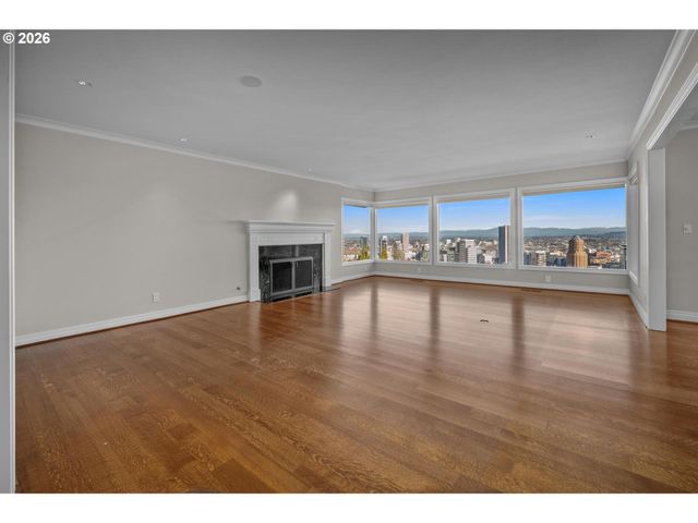 1205 Sw MYRTLE Dr, Portland, OR 97201