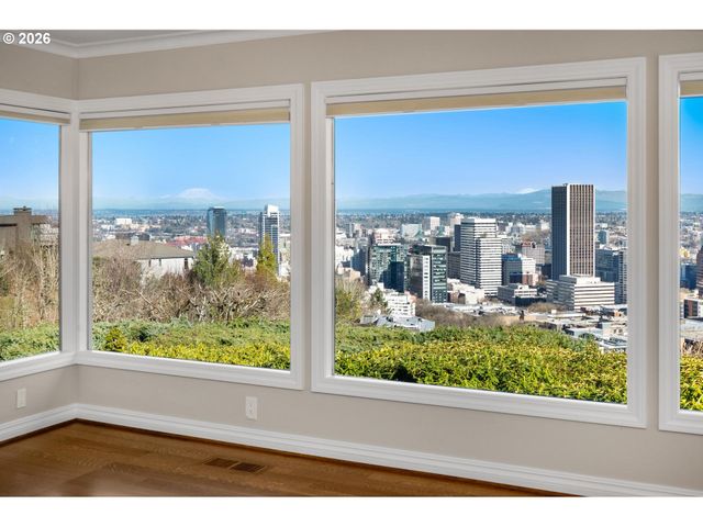 1205 Sw MYRTLE Dr, Portland, OR 97201