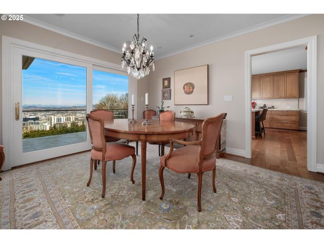 1205 Sw MYRTLE Dr, Portland, OR 97201