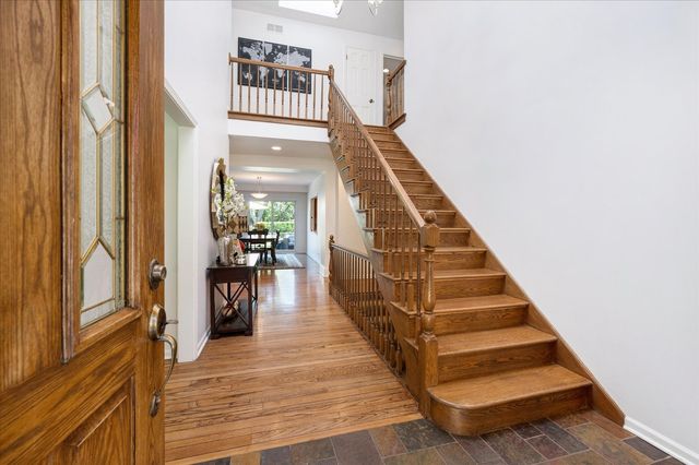 281 W Elm Park Avenue, Elmhurst, IL 60126