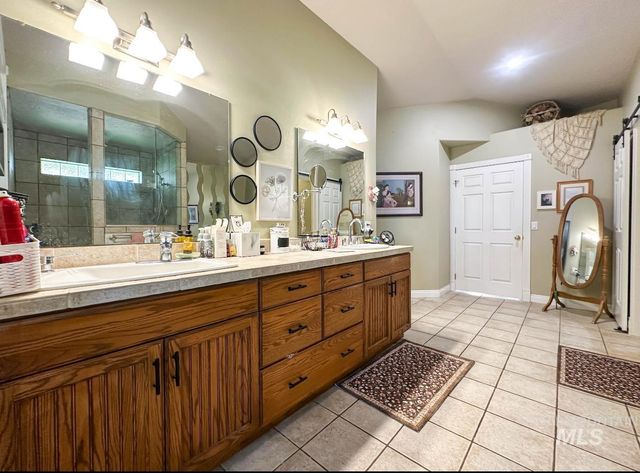 535 S 100 E, Jerome, ID 83338