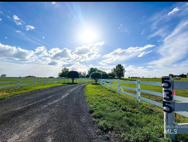 535 S 100 E, Jerome, ID 83338