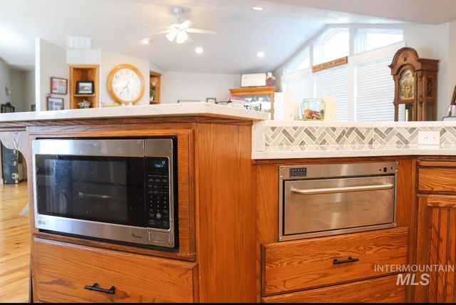 535 S 100 E, Jerome, ID 83338