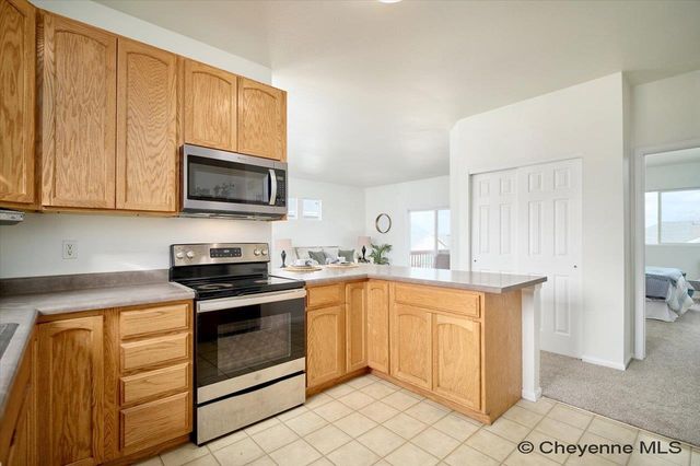 1609 MAROON DR, Cheyenne, WY 82001