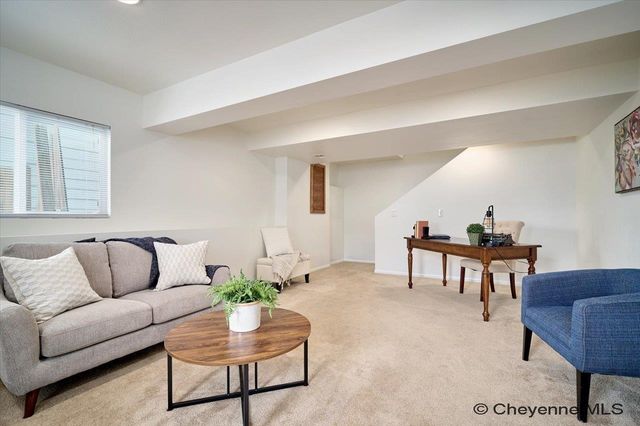 1609 MAROON DR, Cheyenne, WY 82001