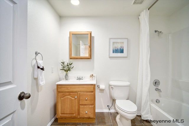 1609 MAROON DR, Cheyenne, WY 82001