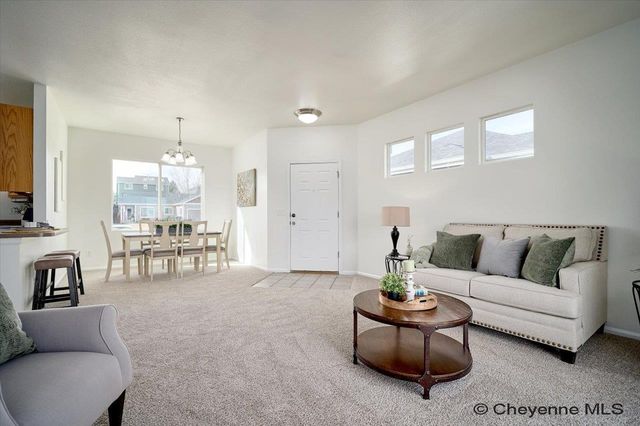 1609 MAROON DR, Cheyenne, WY 82001