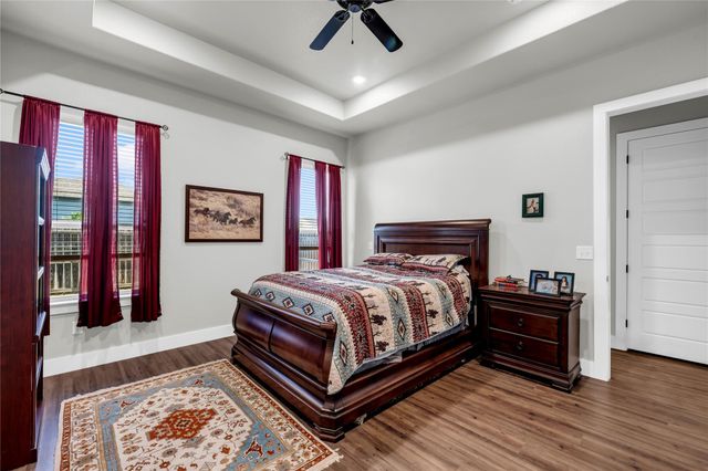 100 S Thomas CV, Burnet, TX 78611