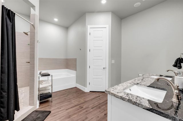 100 S Thomas CV, Burnet, TX 78611