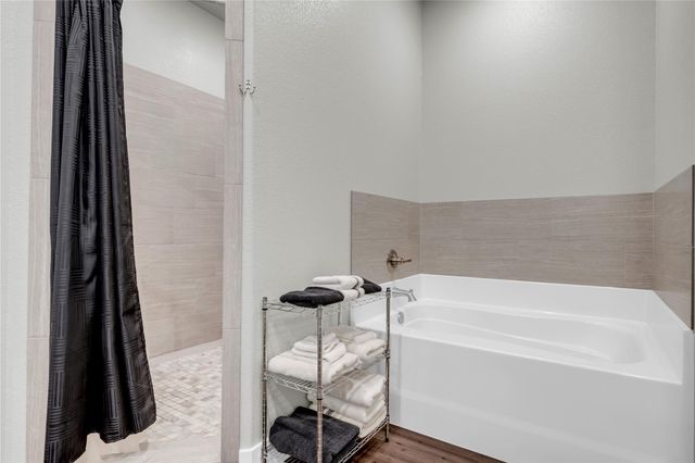 100 S Thomas CV, Burnet, TX 78611