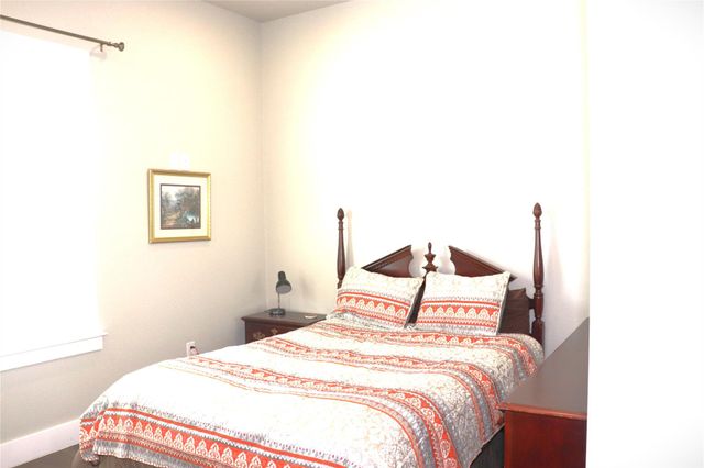 100 S Thomas CV, Burnet, TX 78611