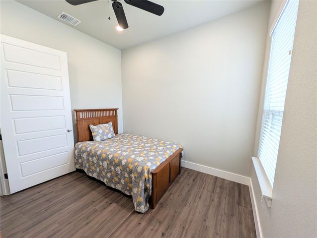 100 S Thomas CV, Burnet, TX 78611