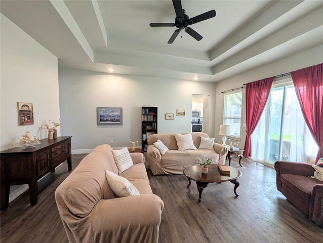 100 S Thomas CV, Burnet, TX 78611