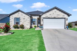 100 S Thomas CV, Burnet, TX 78611