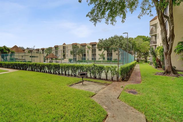 10451 W Broward Boulevard 205, Plantation, FL 33324