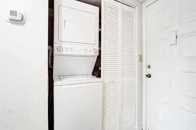 10451 W Broward Boulevard 205, Plantation, FL 33324