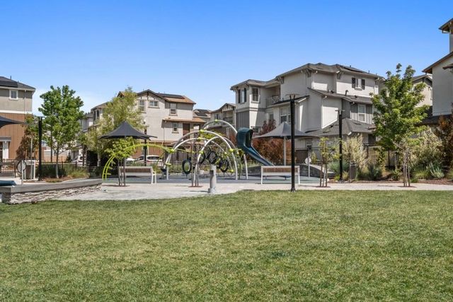 9423 Ocean Park Way, Newark, CA 94560
