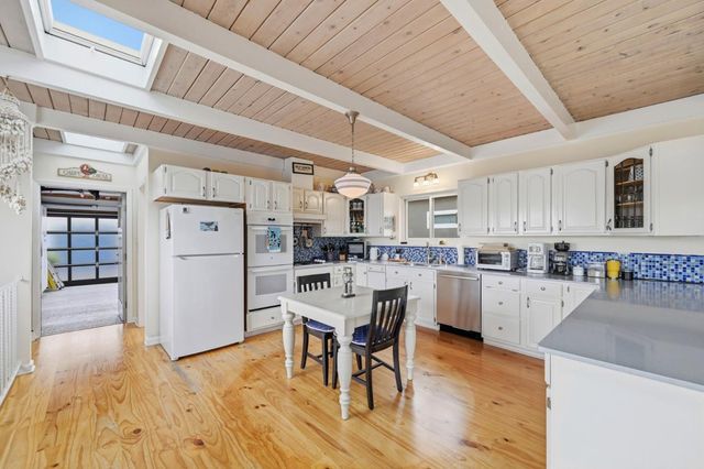 50 Tulare Street, Brisbane, CA 94005