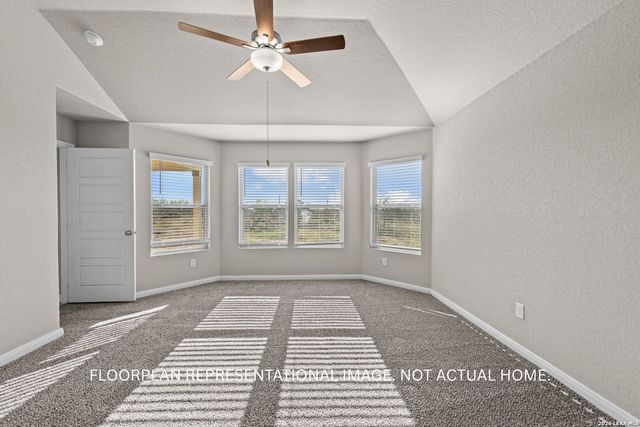 1033 River Wood, Seguin, TX 78155