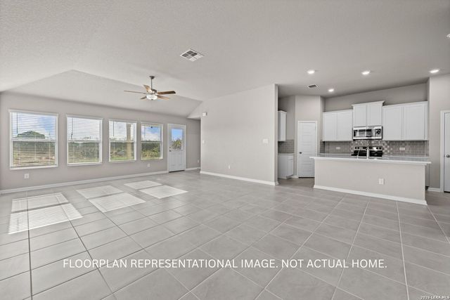 1033 River Wood, Seguin, TX 78155