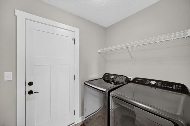 216 NW Lexington Drive, Waukee, IA 50263
