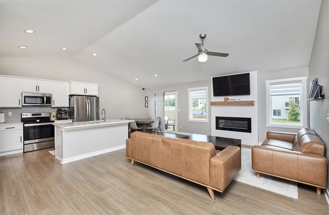 216 NW Lexington Drive, Waukee, IA 50263