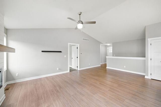216 NW Lexington Drive, Waukee, IA 50263