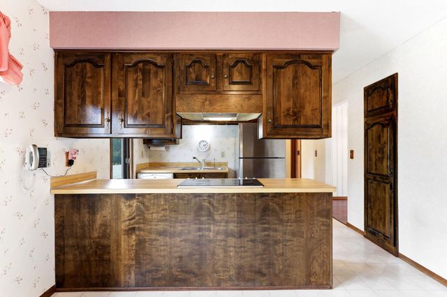525 Lakewood Drive S, Maplewood, MN 55119