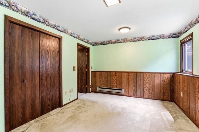 525 Lakewood Drive S, Maplewood, MN 55119