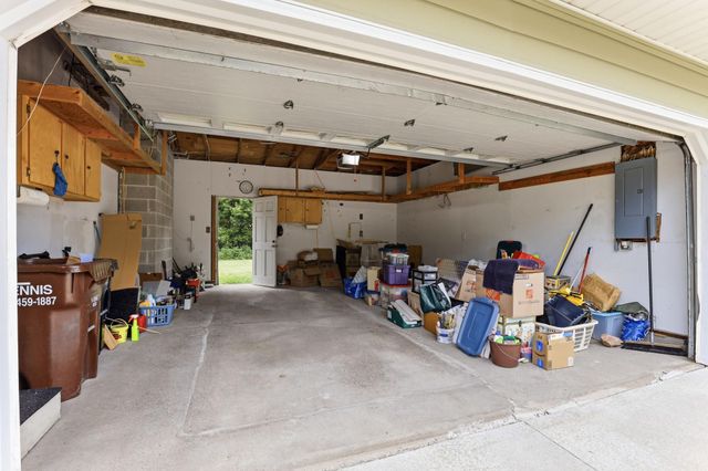 525 Lakewood Drive S, Maplewood, MN 55119