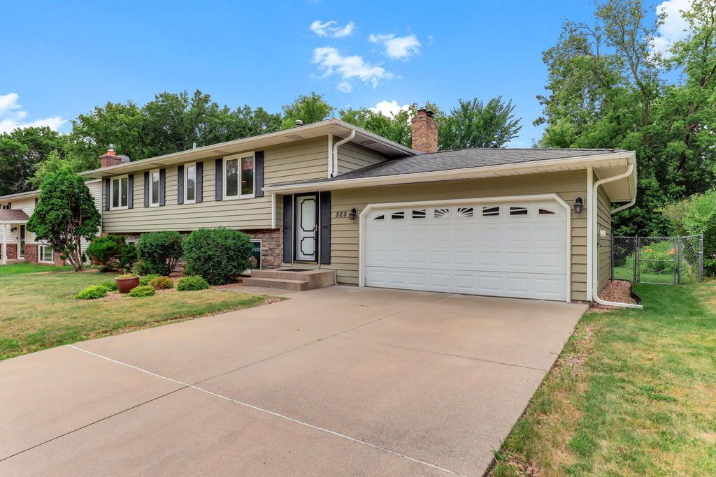 525 Lakewood Drive S, Maplewood, MN 55119 — photo 2