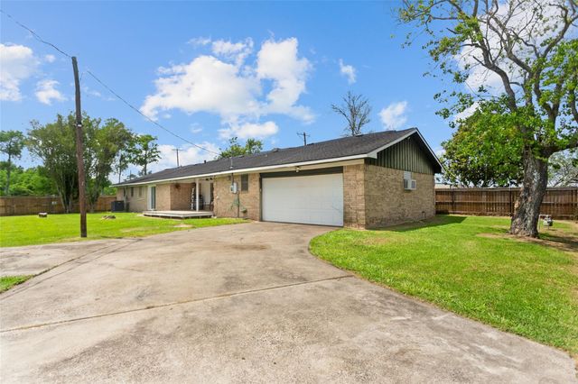 5001 Texas Avenue, La Marque, TX 77568