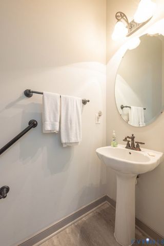 3485 Manor Grove Cir, Glen Allen, VA 23059