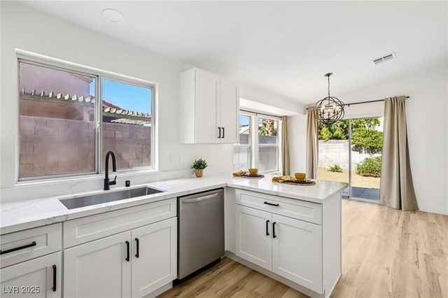 7400 Queen Palm Drive, Las Vegas, NV 89128