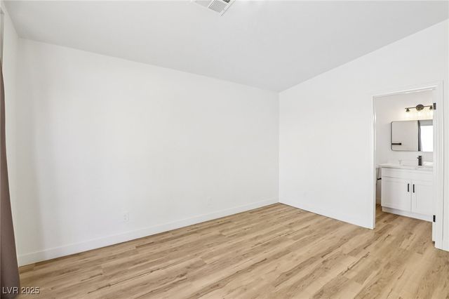 7400 Queen Palm Drive, Las Vegas, NV 89128