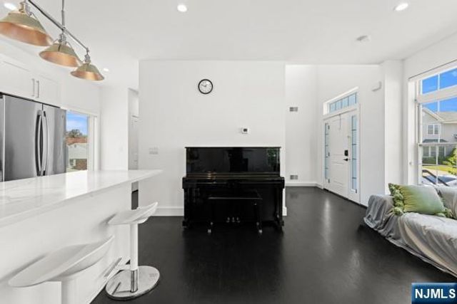 28 Lamb Court, Norwood, NJ 07648
