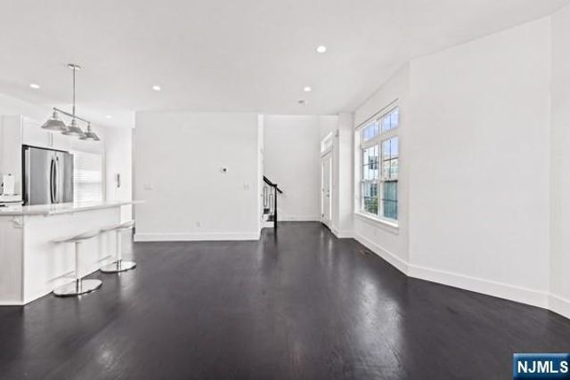 28 Lamb Court, Norwood, NJ 07648