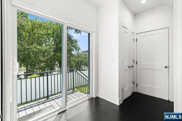 28 Lamb Court, Norwood, NJ 07648