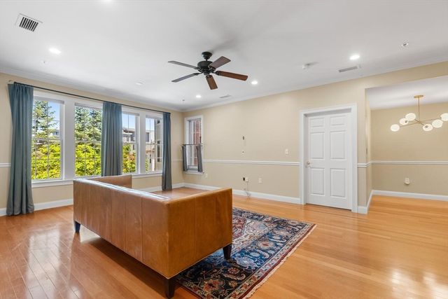 106 Washington St 23, Quincy, MA 02169