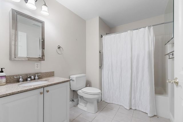 106 Washington St 23, Quincy, MA 02169