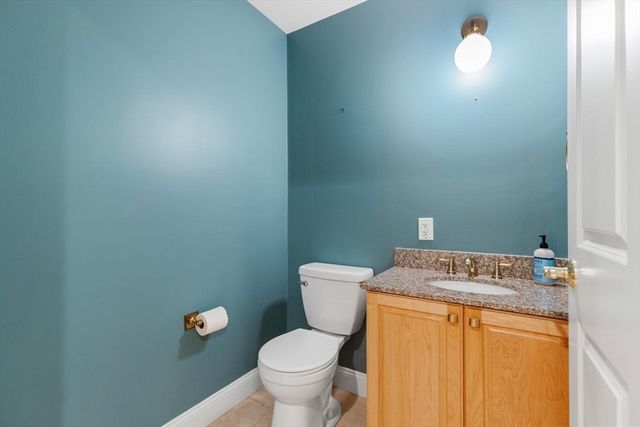106 Washington St 23, Quincy, MA 02169